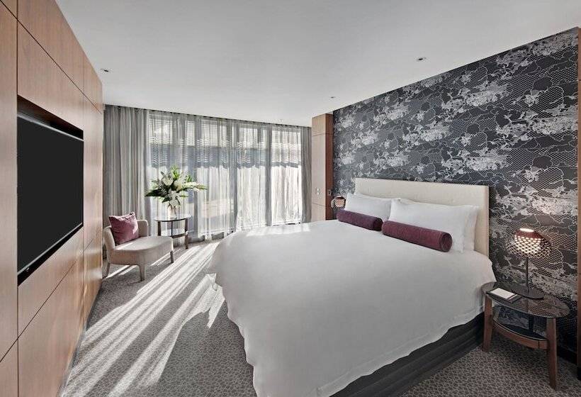 スイート, The Darling At The Star