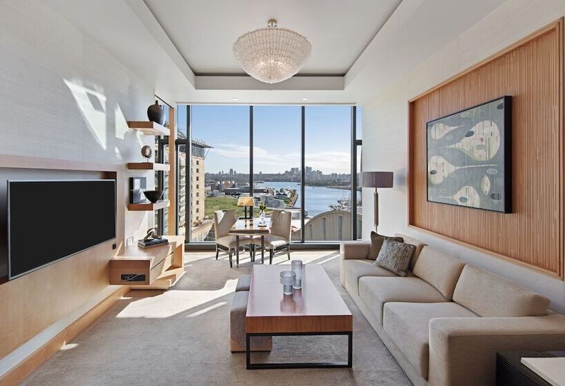 スイート, The Darling At The Star