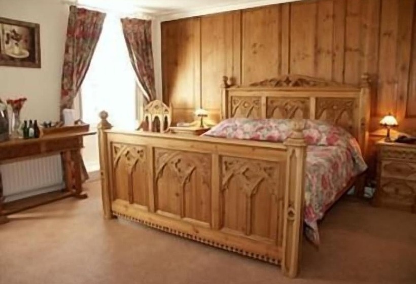 Номер Стандарт, The Old Well Inn