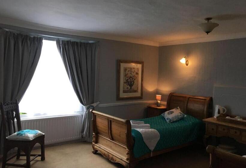 Номер Стандарт, The Old Well Inn