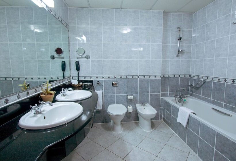 اتاق سوپریور, The Panari Hotel   Near Jomo Kenyatta International Airport