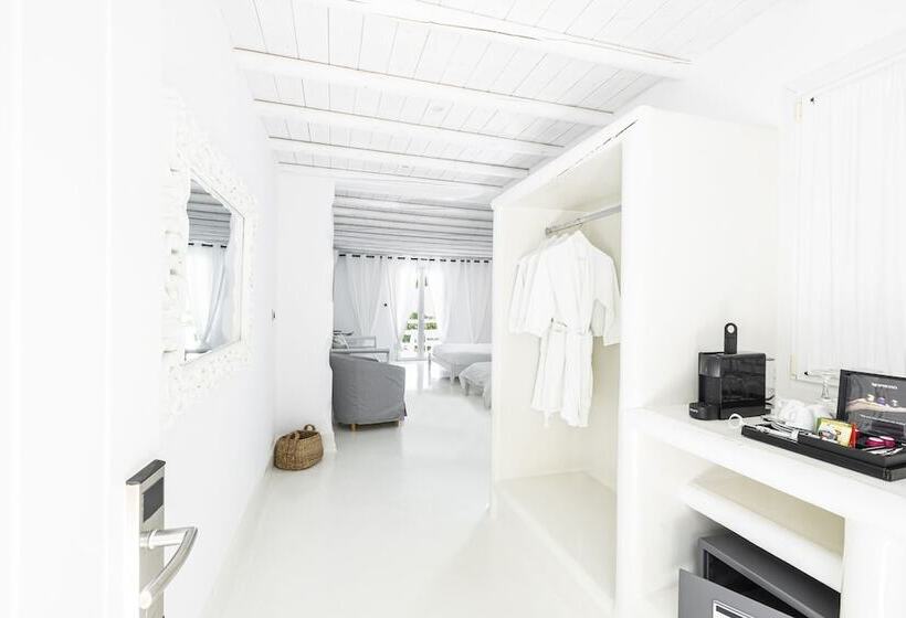 스탠다드 트리플 룸, Paros Palace