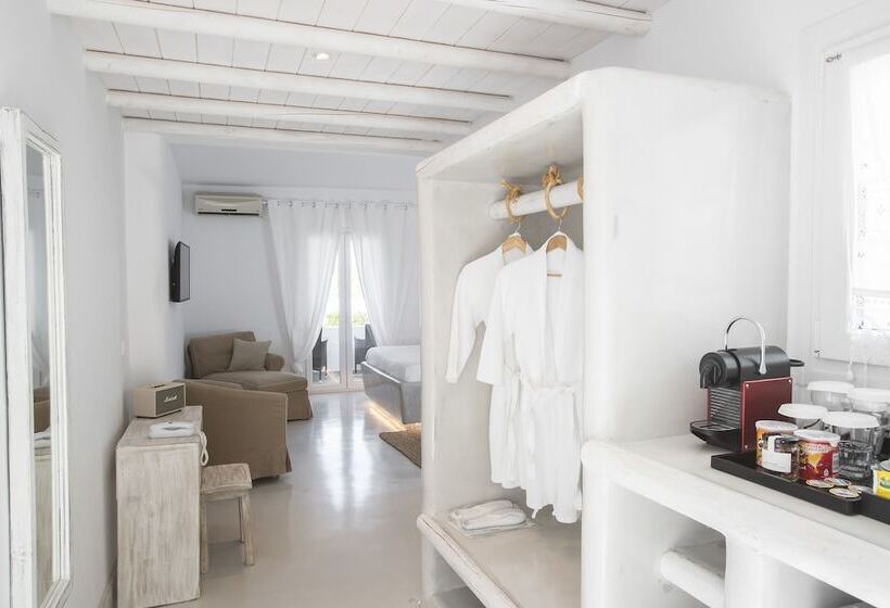 标准间, Paros Palace