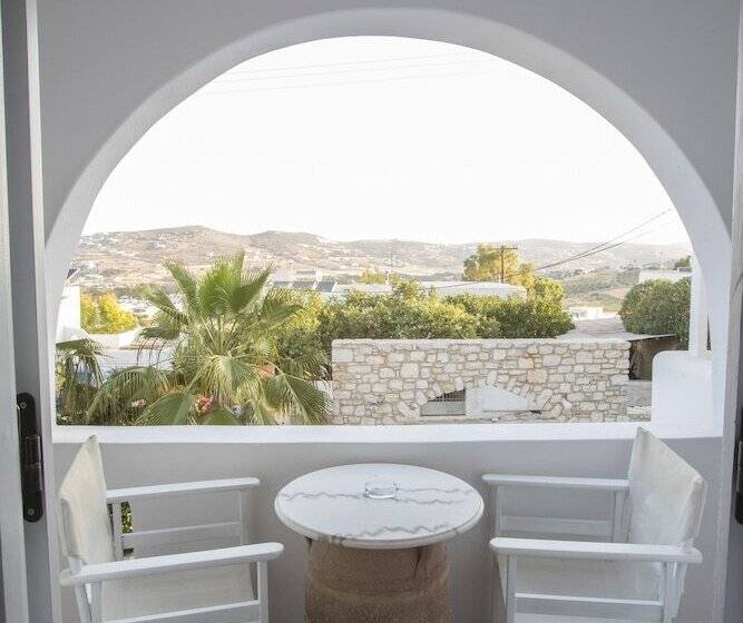 标准间, Paros Palace