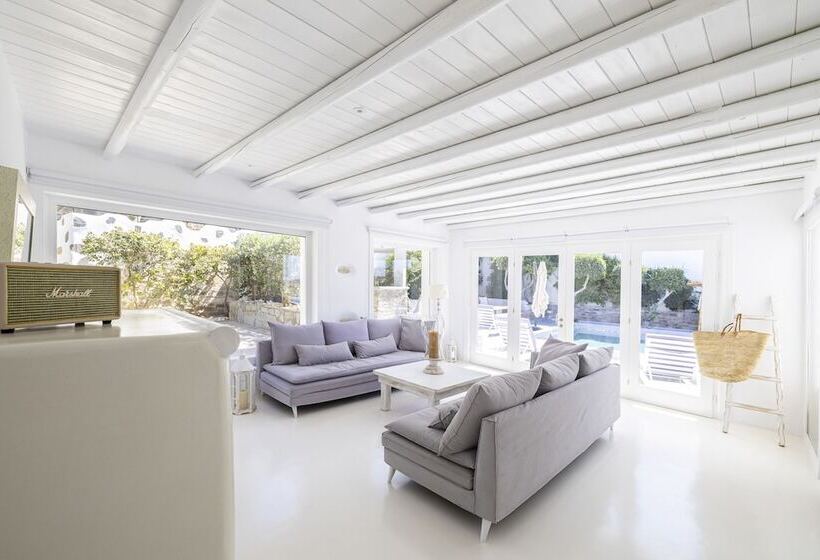 디럭스 스위트, Paros Palace