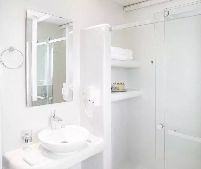 سوئیت پریمیوم, Paros Palace