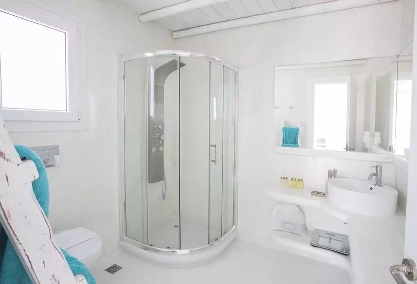 سوئیت پریمیوم, Paros Palace
