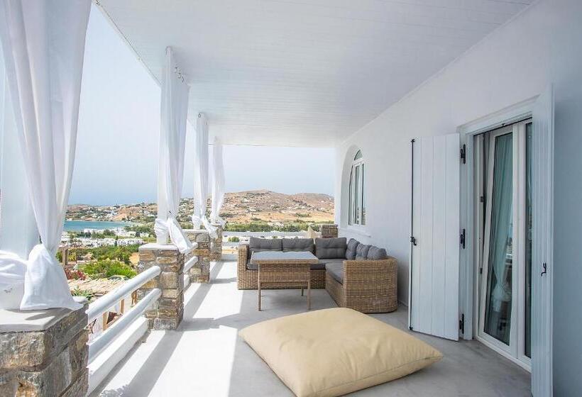 디럭스 스위트, Paros Palace