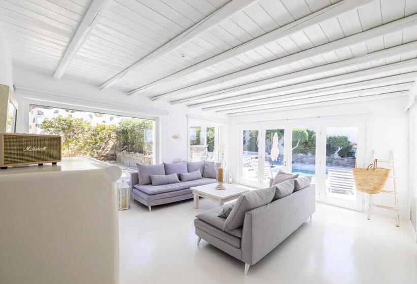 豪华套房, Paros Palace