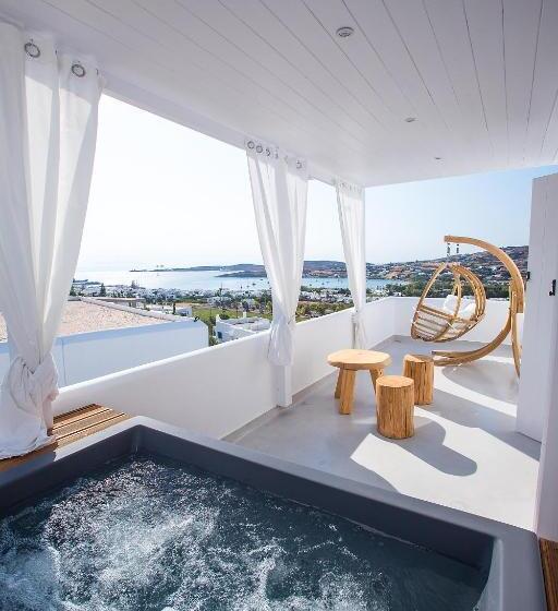 带按摩浴盆的套房, Paros Palace