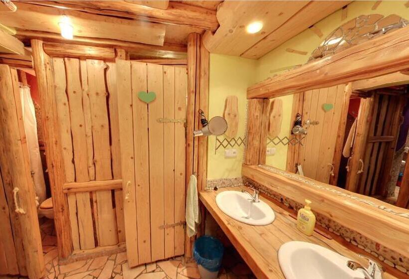 Quarto Familiar Banheiro Compartilhado, Artharmony Pension & Hostel