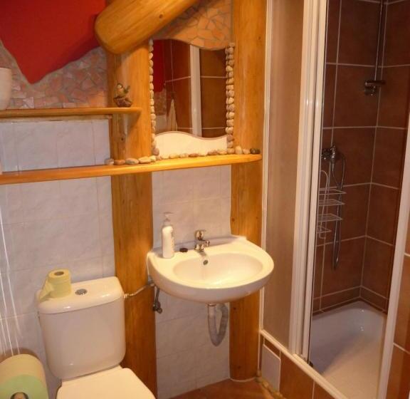 Quarto Familiar Banheiro Compartilhado, Artharmony Pension & Hostel
