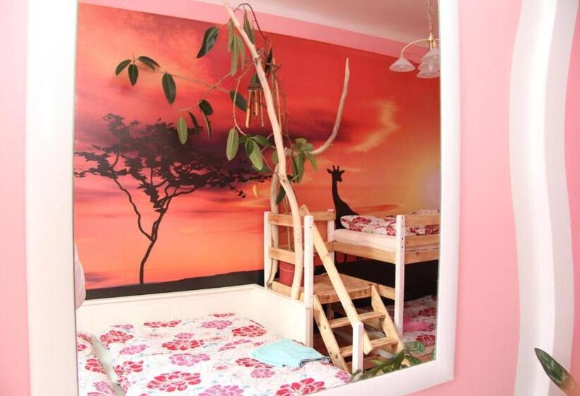 Quarto quádruplo Económico Casa de banho partilhada, Artharmony Pension & Hostel