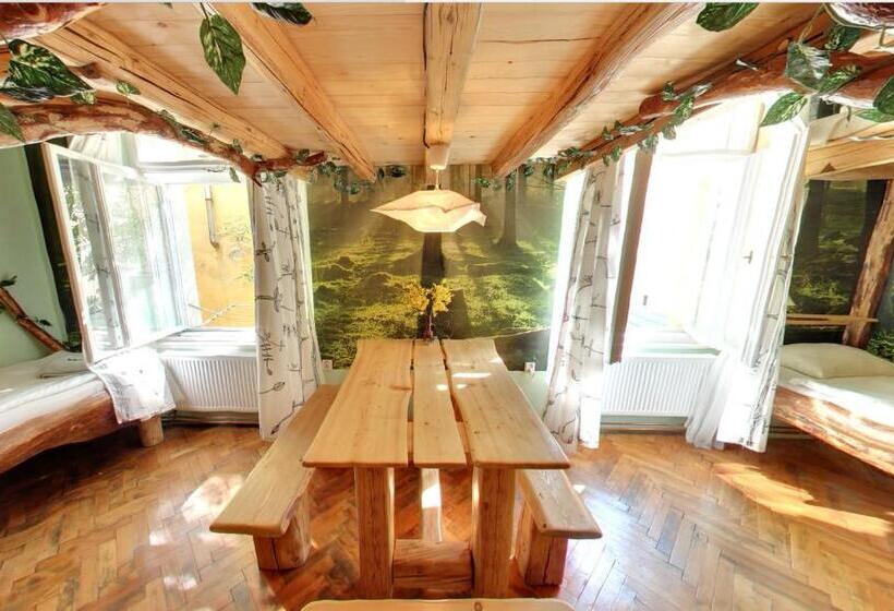 Cama em Quarto Compartilhado, Artharmony Pension & Hostel