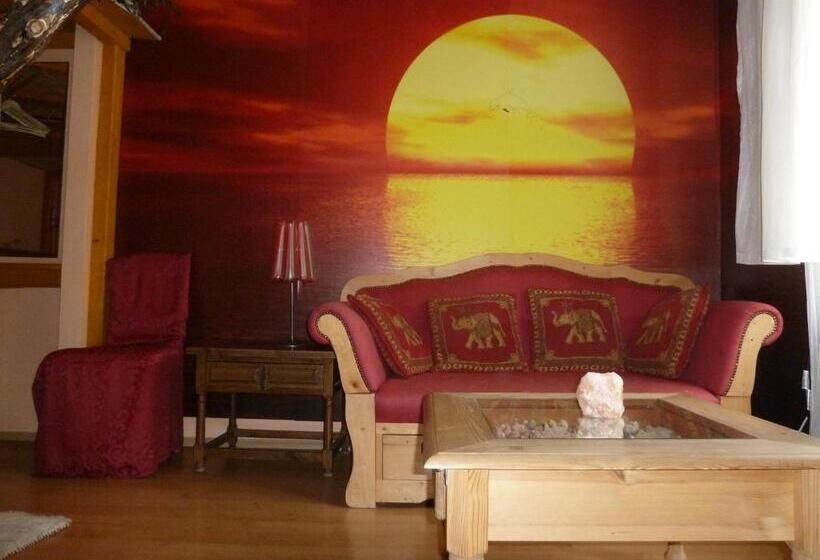 Quarto Standard Banheira Exterior, Artharmony Pension & Hostel