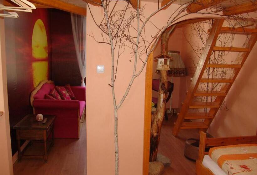 Quarto Standard Banheira Exterior, Artharmony Pension & Hostel