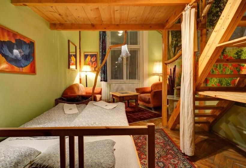 Quarto Familiar Banheiro Compartilhado, Artharmony Pension & Hostel