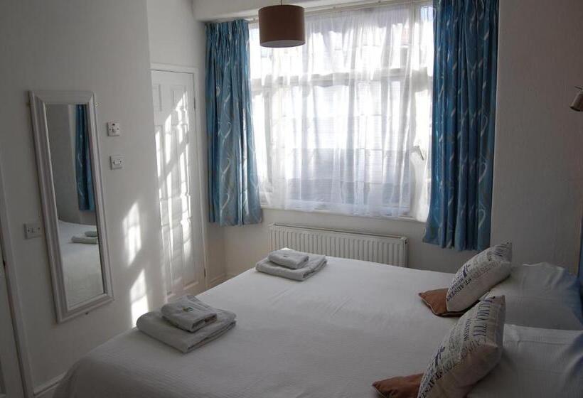 اتاق اساندارد با چشم‌انداز جانبی به دریا, Tregenna Guest House