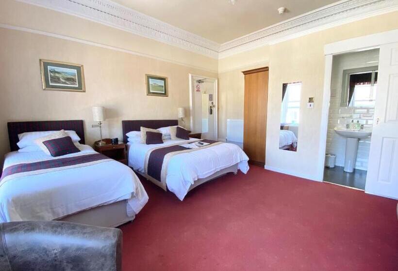 חדר משפחתי, Daviot Guest House