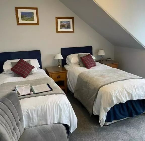اتاق استاندارد با تخت بزرگ, Daviot Guest House