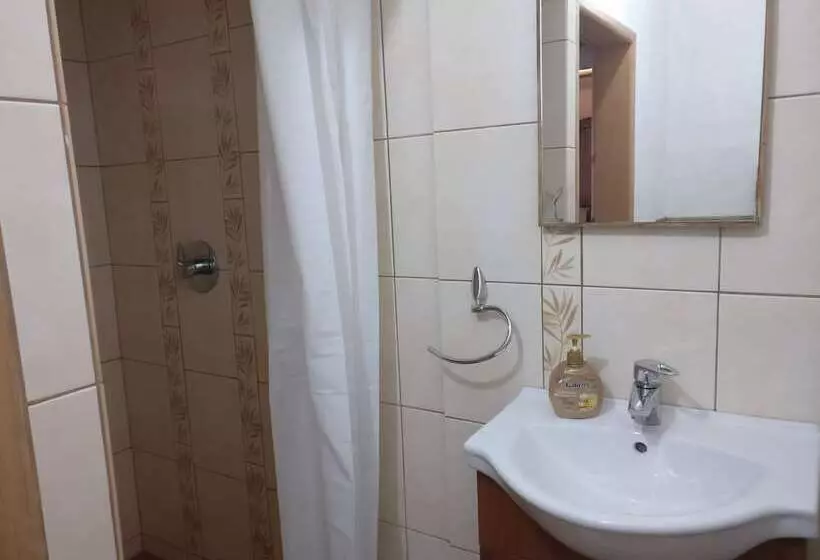 اتاق خانوادگی, Hostel Krumlov House