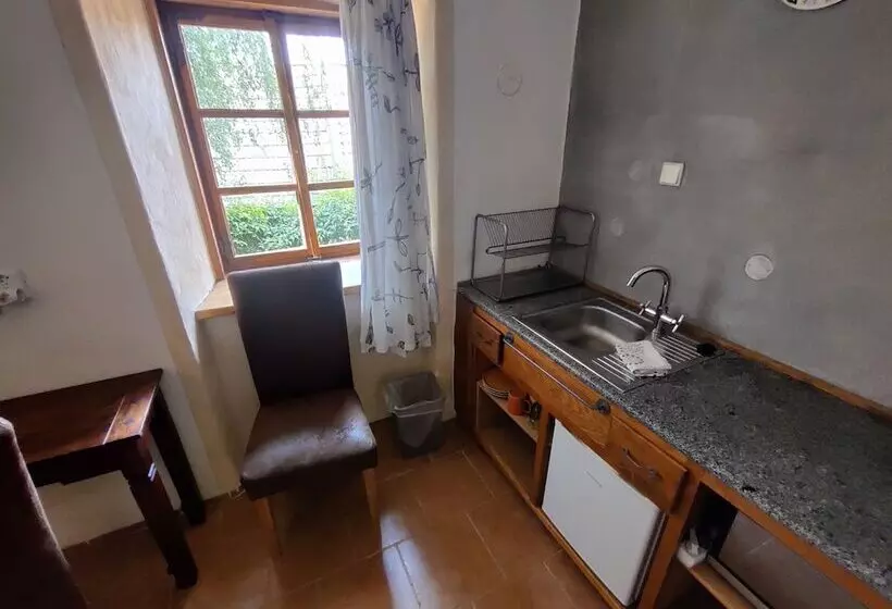 اتاق خانوادگی, Hostel Krumlov House