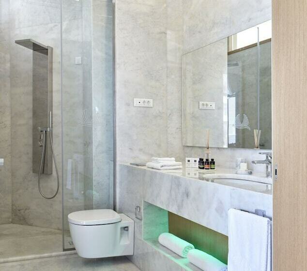 수피리어 룸, Avra City Boutique