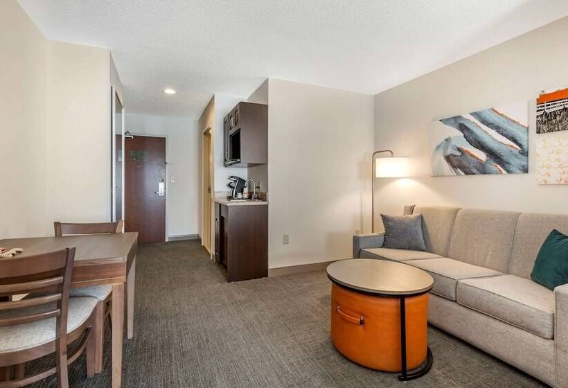 스위트, Comfort Inn & Suites Chestertown