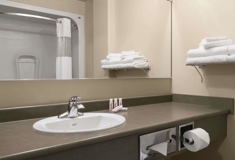 غرفة بيزنس, Days Inn By Wyndham Thunder Bay North