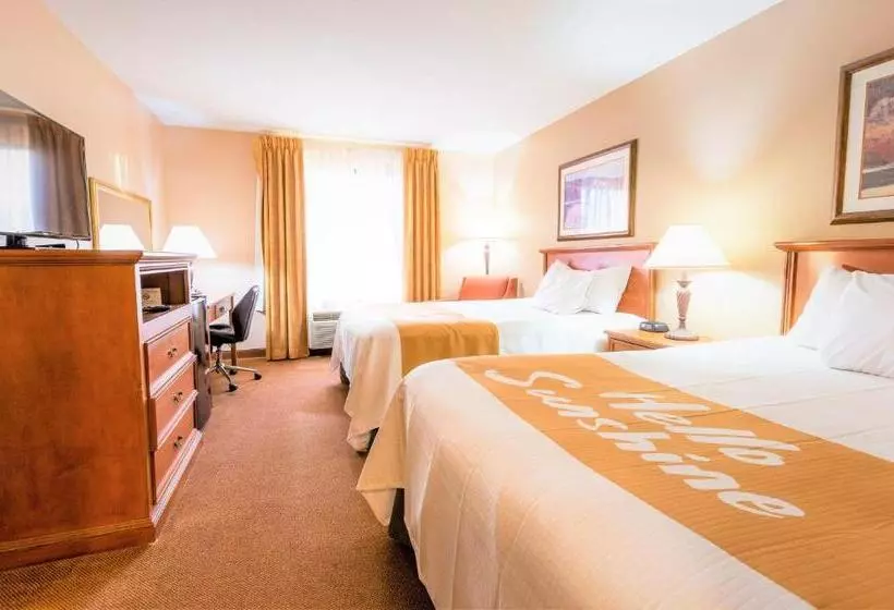 デラックスルーム, Days Inn & Suites By Wyndham Cuba