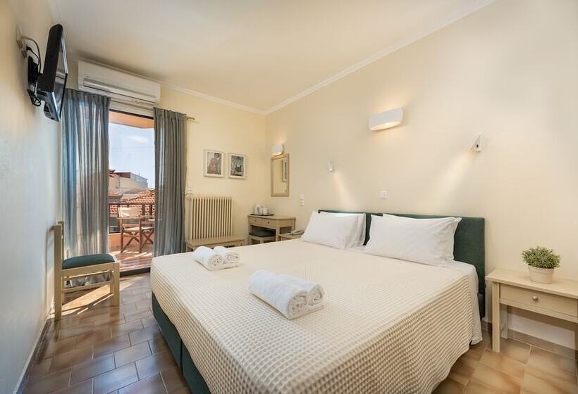 Номер Стандарт Трехместный, Galini