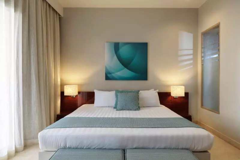 キングサイズベッドのスタンダードルーム, Holiday Inn Express & Suites Laurel, An Ihg
