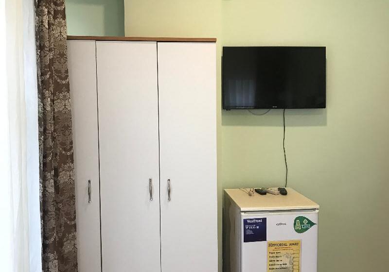 جناح جونيور, Holiday Inn Express Hotel & Suites St. Louis West O Fallon, An Ihg