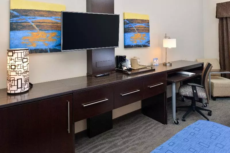 キングサイズベッドのスタンダードルーム, Holiday Inn Express Hotel & Suites St. Louis West O Fallon, An Ihg