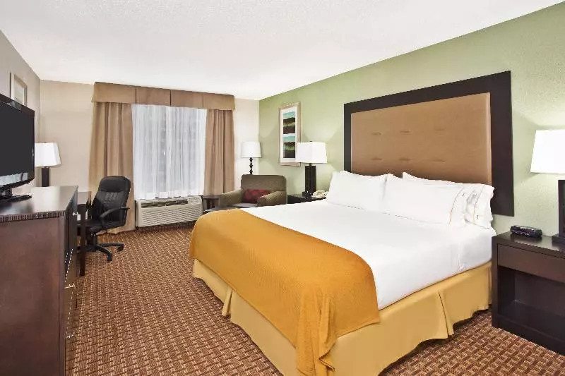 Standard-huone King-vuode, Holiday Inn Express Hotel And Suites Harrington   Dover Area, An Ihg