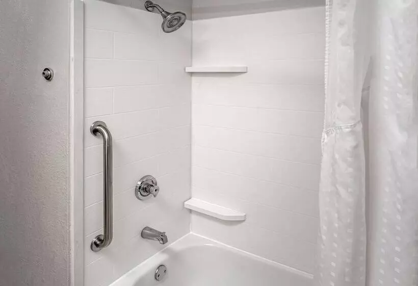 Sviitti Liikuntarajoitteisille, Holiday Inn Express And Suites Pikeville, An Ihg