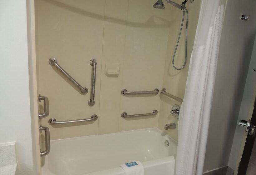 장애인을 위한 스위트, Holiday Inn Express Trussville, An Ihg