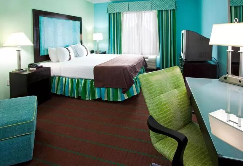 身障者適用キングサイズベッドルーム, Holiday Inn Hotel & Suites Ocala Conference Center, An Ihg