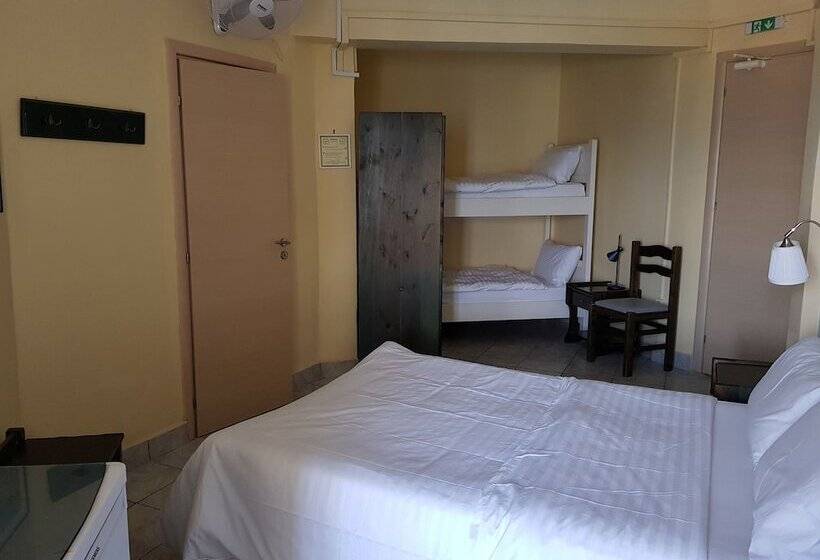 חדר סטנדרט לארבעה, Miramare