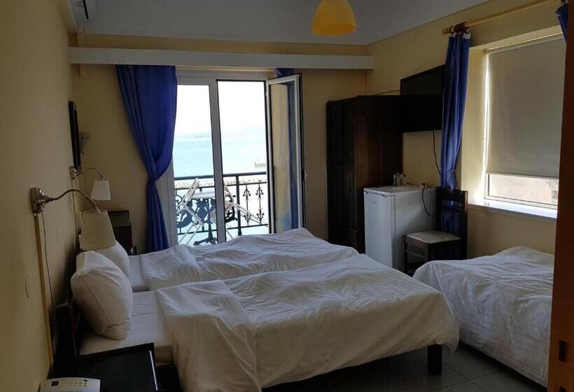 חדר סטנדרט לשלושה, Miramare