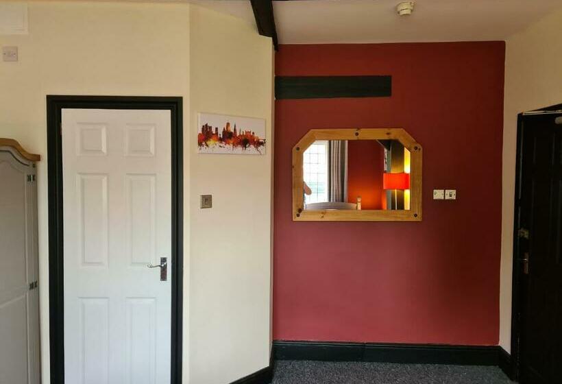 חדר סטנדרט, Tudor Lodge