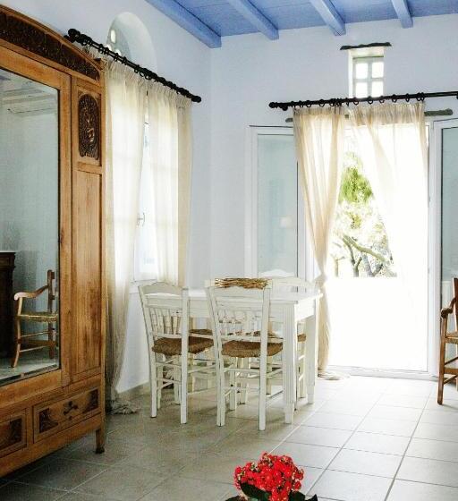 Family Suite, Golden Beach Studios & Suites