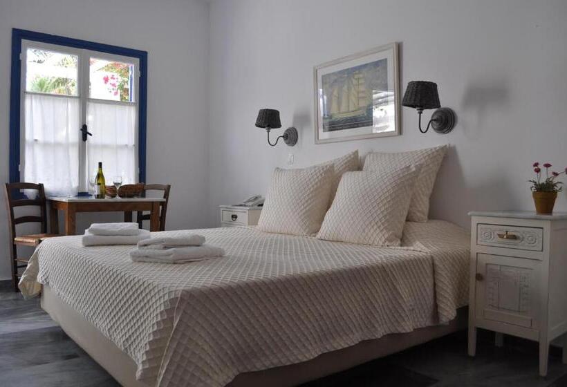 Classic Studio, Golden Beach Studios & Suites