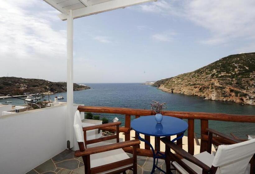 إستوديو قياسى مطل على البحر, Thalatta