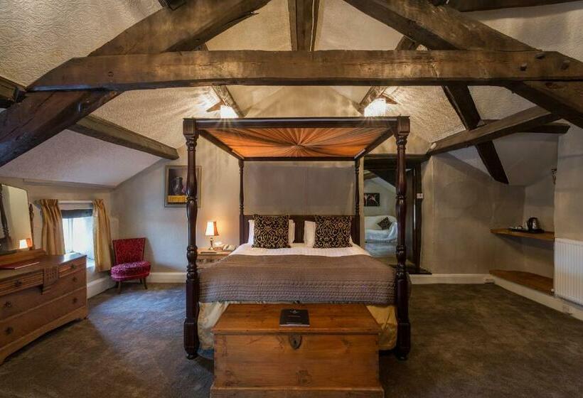 סוויטה, Gosforth Hall Inn