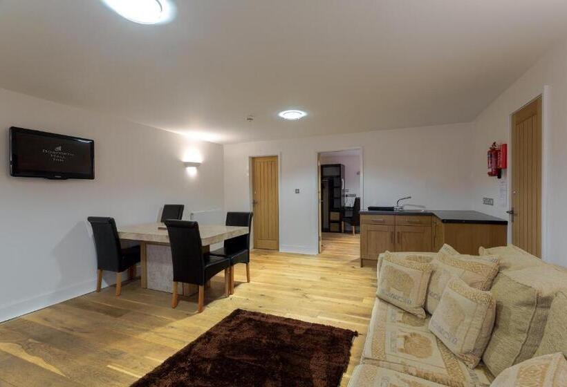 דירת חדר בקומת קרקע, Gosforth Hall Inn