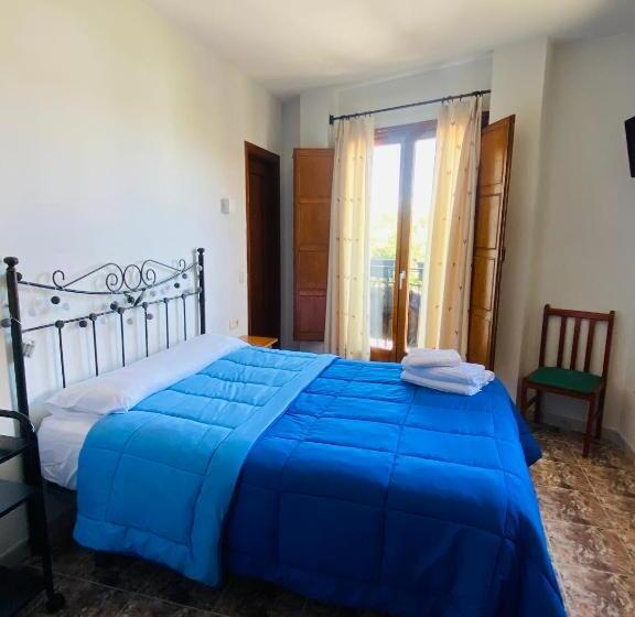 标准间带阳台, Hostal La Alberca