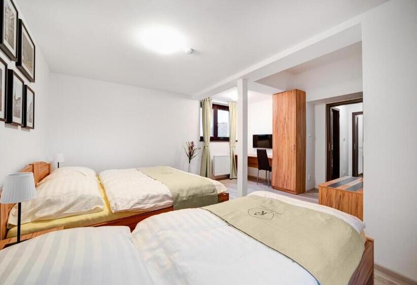 스탠다드 트리플 룸, Penzion Královská Cesta