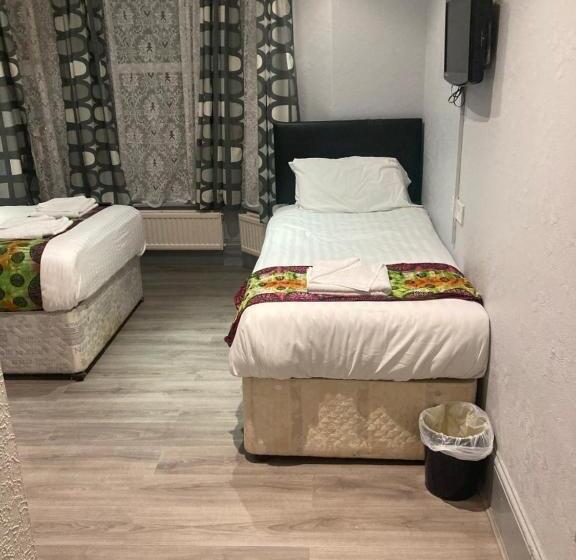 패밀리 룸, Abingdon Lodge