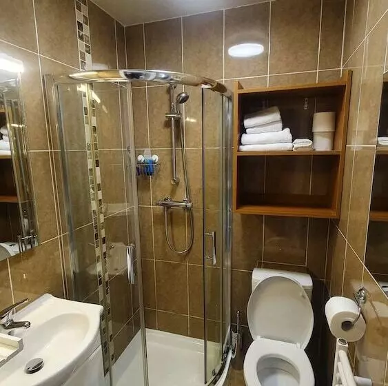 اتاق استاندارد, Rose Park House